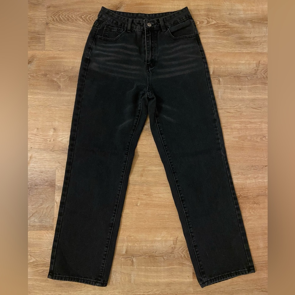 SHEIN Women’s Black Straight Jeans